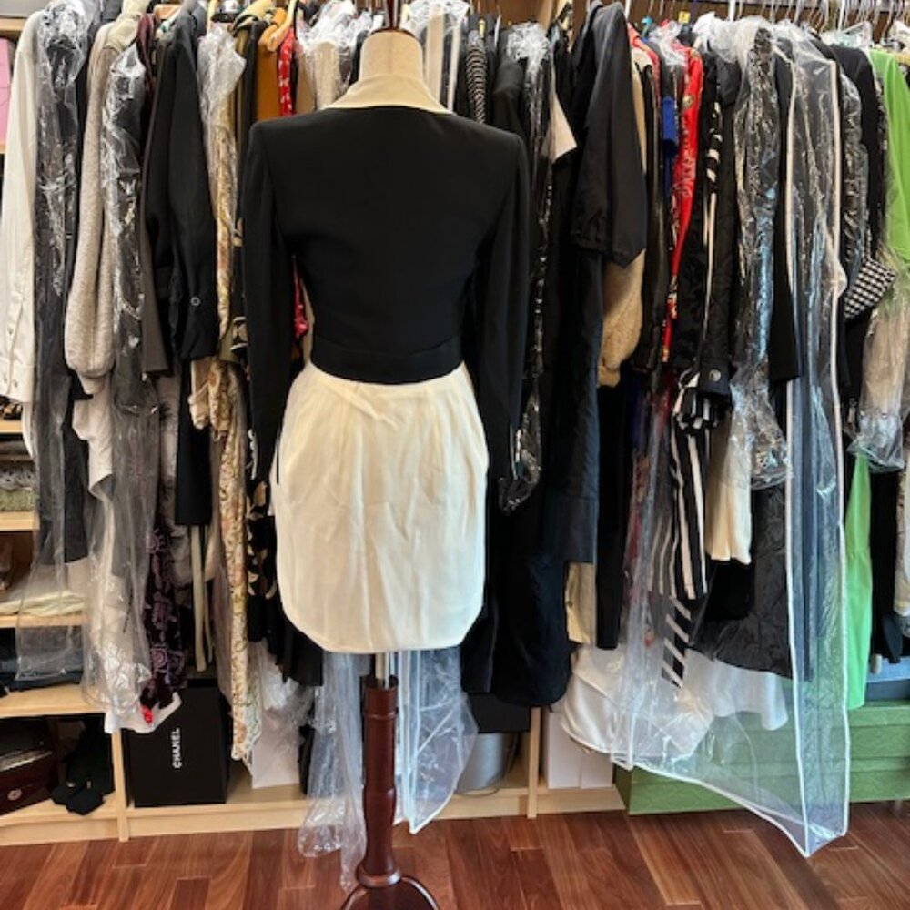 Moschino Couture Black and Off-white Size 38 Coat - Picture 11 of 16